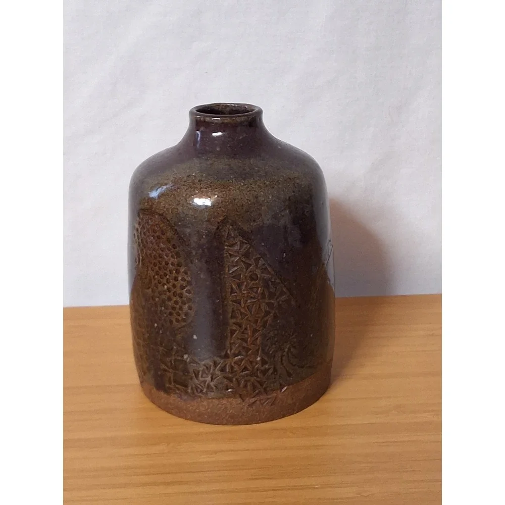 Vintage Mara‎ Mexico  Stoneware Decanter Bottle Vase. Signed